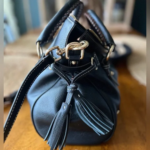 👜 Dooney & Bourke 👜 Leather Satchel, Black - Picture 3 of 7